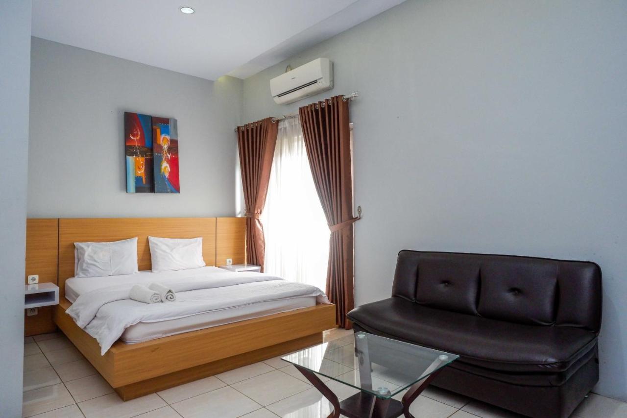 Sans Hotel Absari Yogyakarta Jarakan Eksteriør bilde